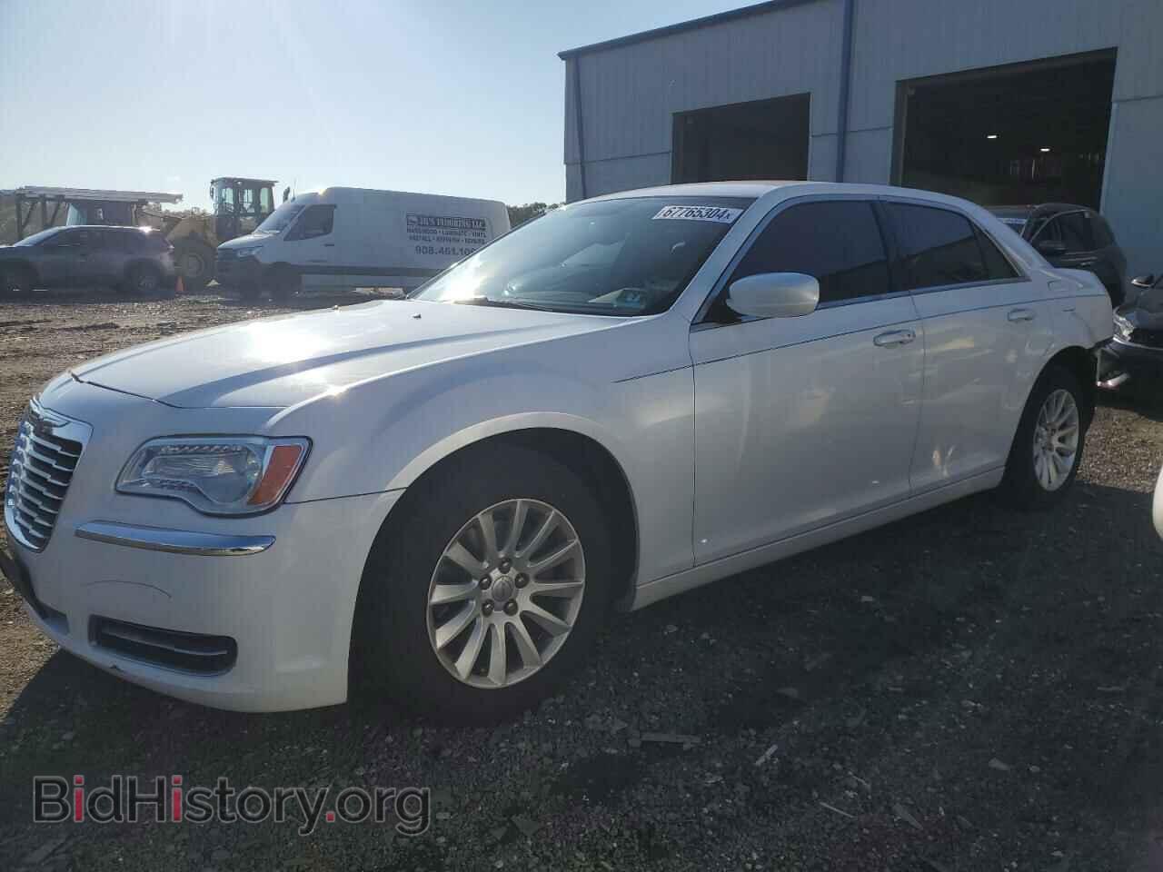 Фотография 2C3CCAAG7CH180703 - CHRYSLER 300 2012
