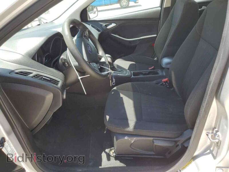 2016 Ford FOCUS (VIN 1FADP3F22GL228751) — photo 7 of 13