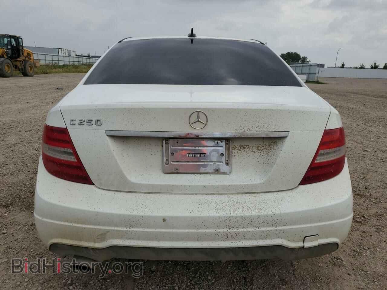 2012 MERCEDES-BENZ C-CLASS - VIN: WDDGF4HB8CA608038 - Фото 6