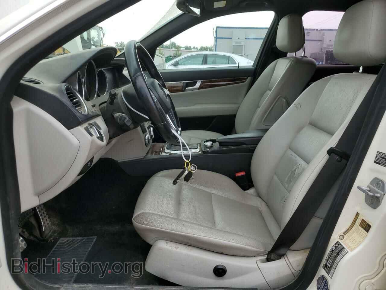 2012 MERCEDES-BENZ C-CLASS - VIN: WDDGF4HB8CA608038 - Фото 7
