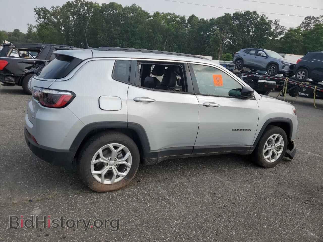 2024 JEEP COMPASS - VIN: 3C4NJDBN8RT113732 - Фото 3
