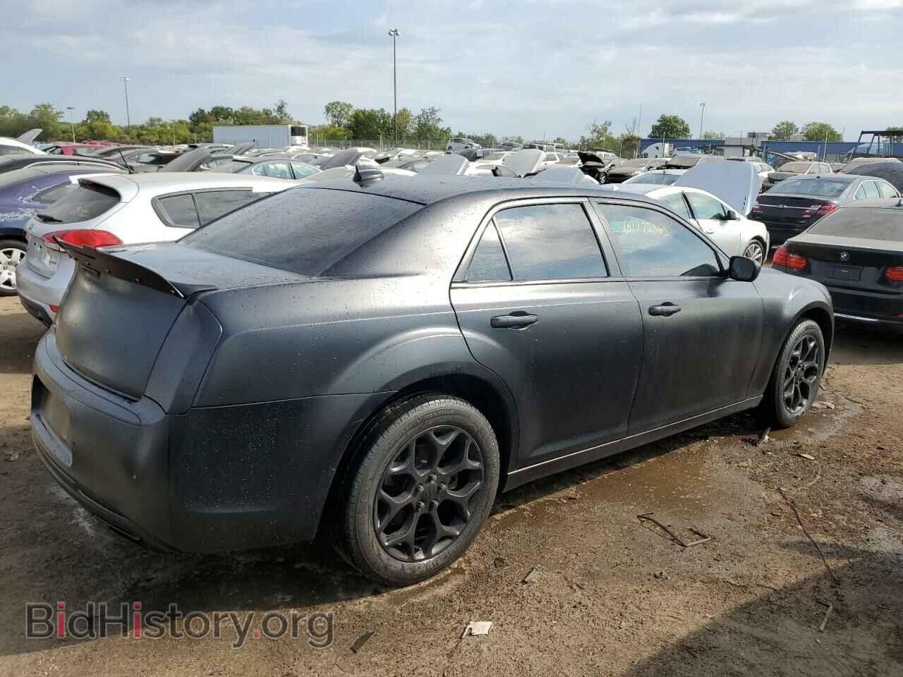 2019 CHRYSLER 300 - VIN: 2C3CCAGG5KH610783 - Фото 3