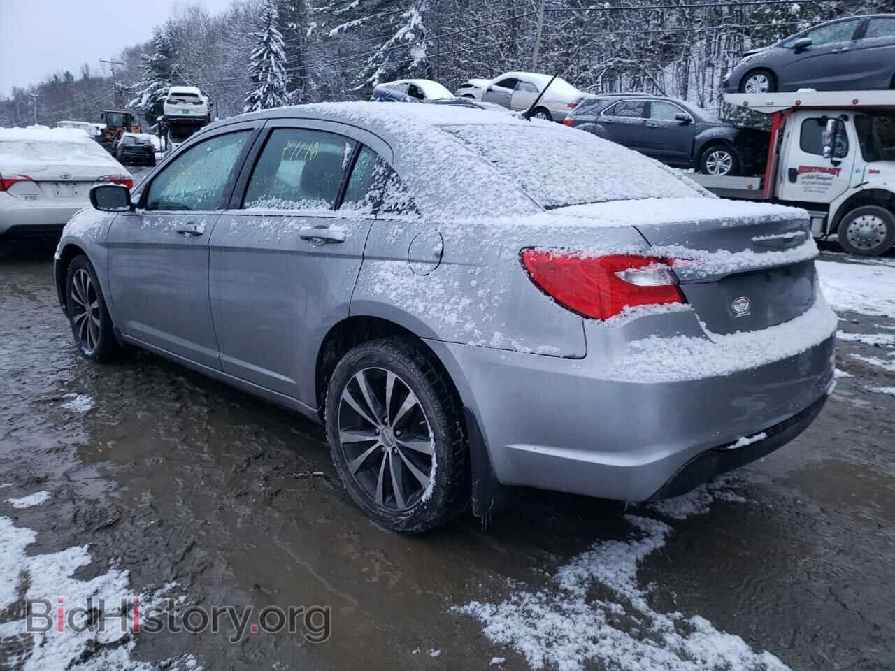 2013 CHRYSLER 200 - VIN: 1C3CCBBB2DN651772 - Фото 2