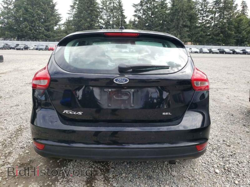 2017 Ford FOCUS (VIN 1FADP3M21HL225201) — photo 6 of 12