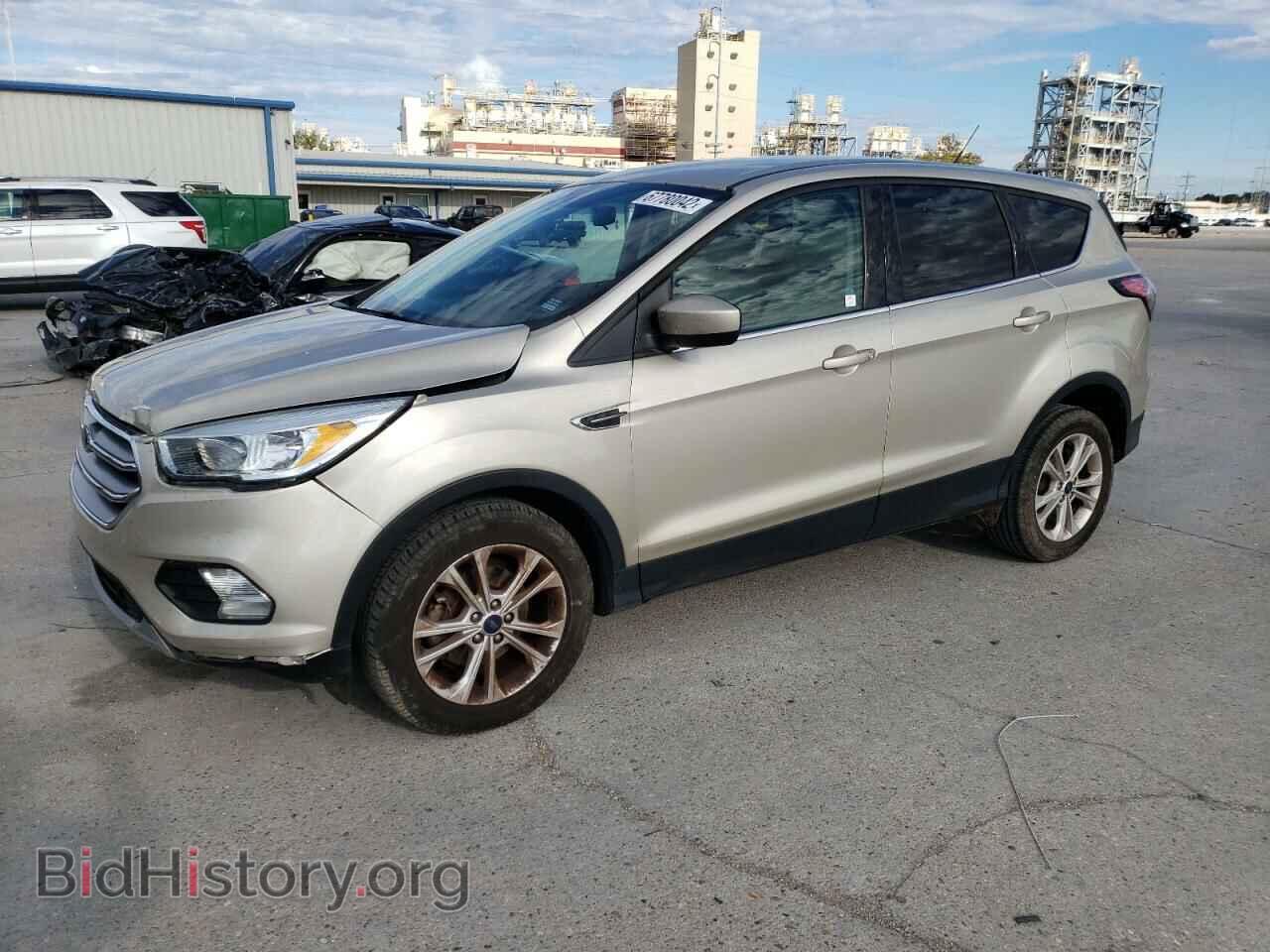 Фотография 1FMCU0GD3HUD48918 - FORD ESCAPE 2017