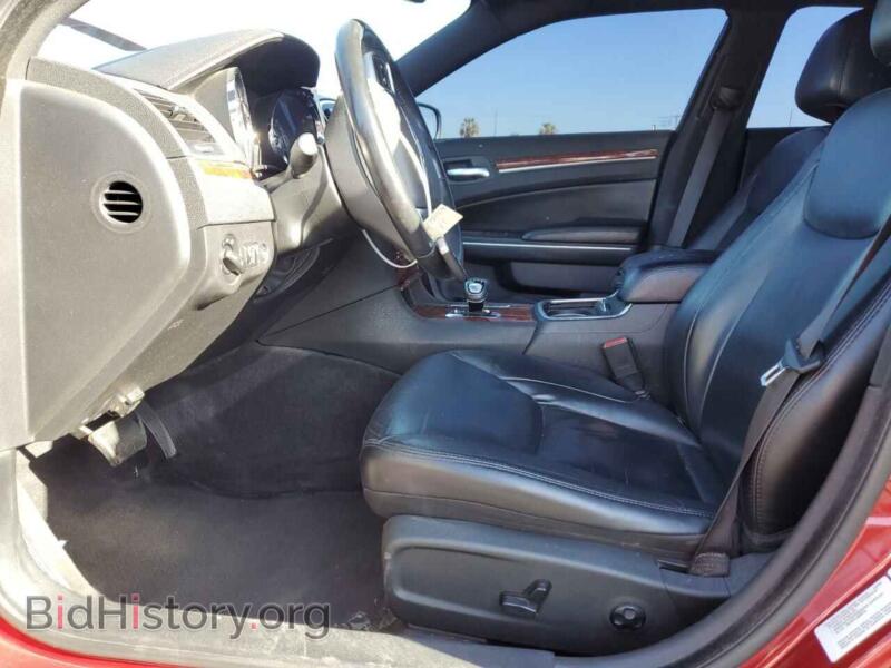 2012 Chrysler 300 (VIN 2C3CCACG0CH249146) — photo 7 of 12