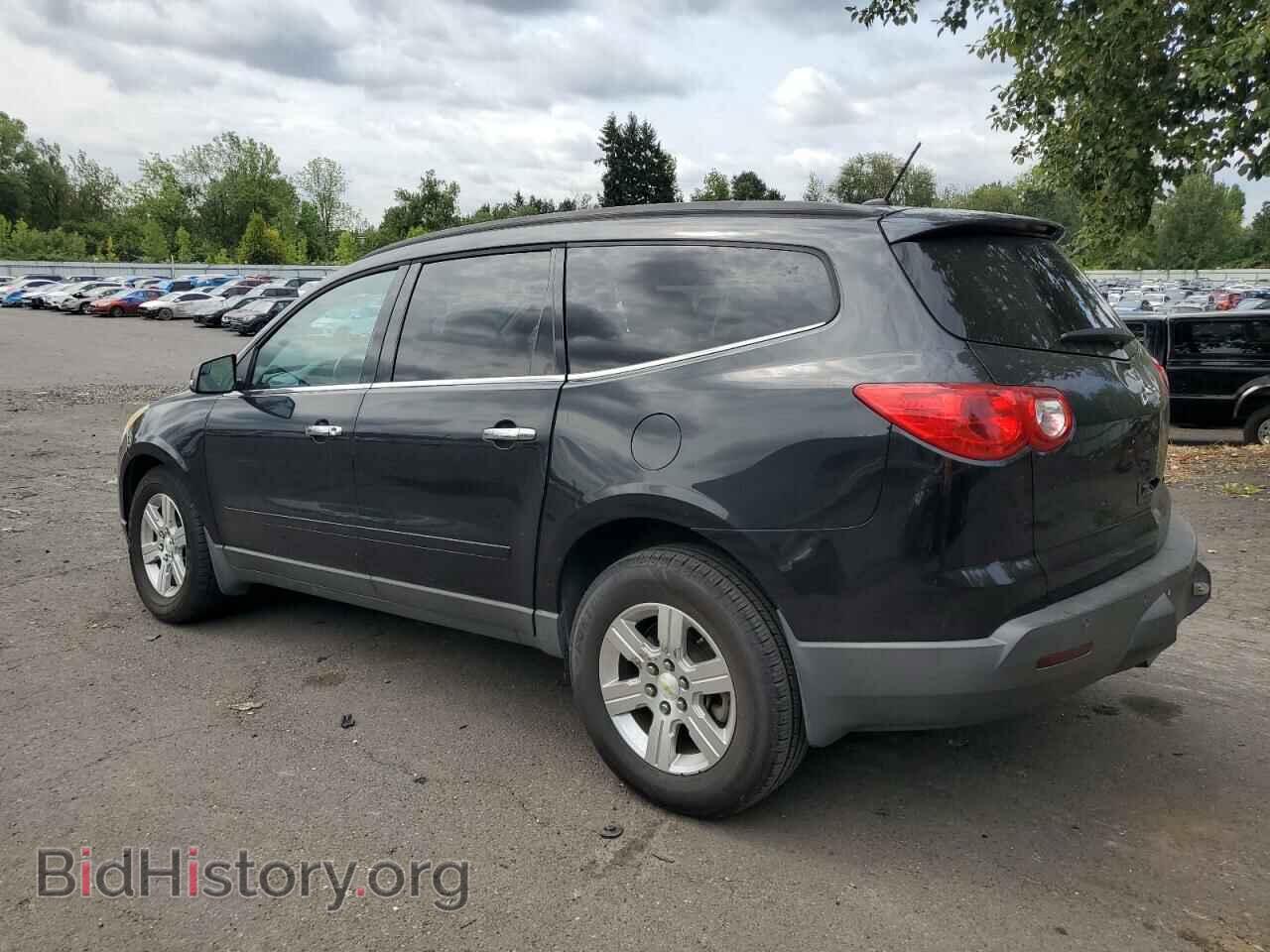 2011 CHEVROLET TRAVERSE - VIN: 1GNKRJED5BJ384703 - Фото 2