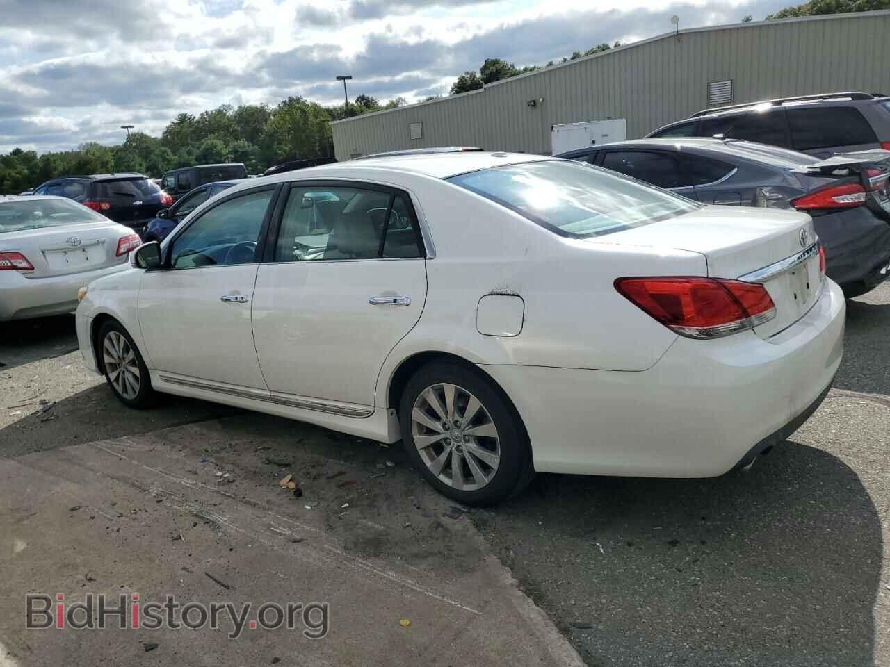 2011 TOYOTA AVALON - VIN: 4T1BK3DB9BU430729 - Фото 2