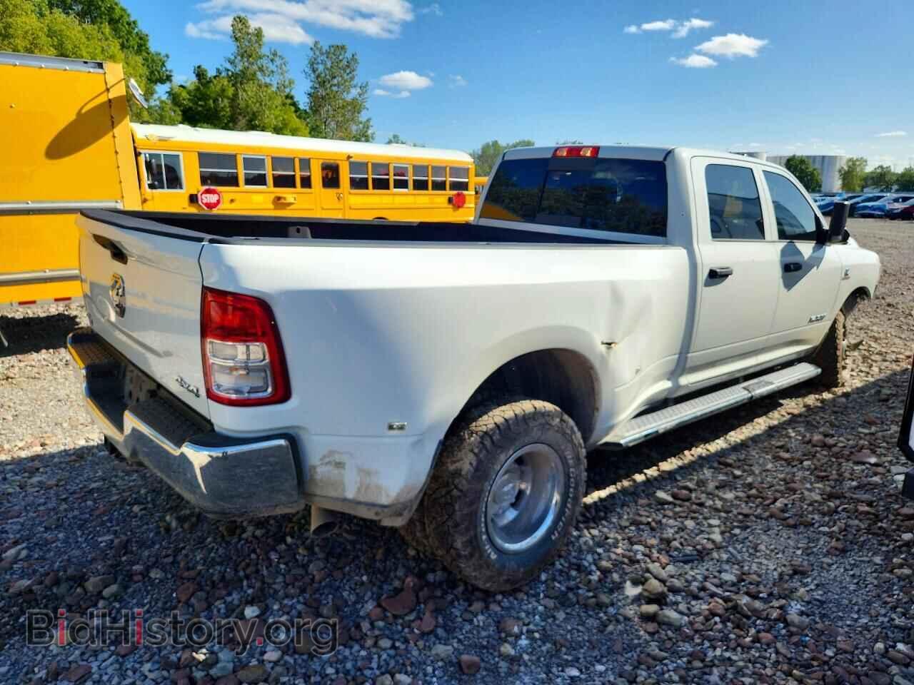2022 RAM 3500 - VIN: 3C63RRGL4NG426565 - Photo 3