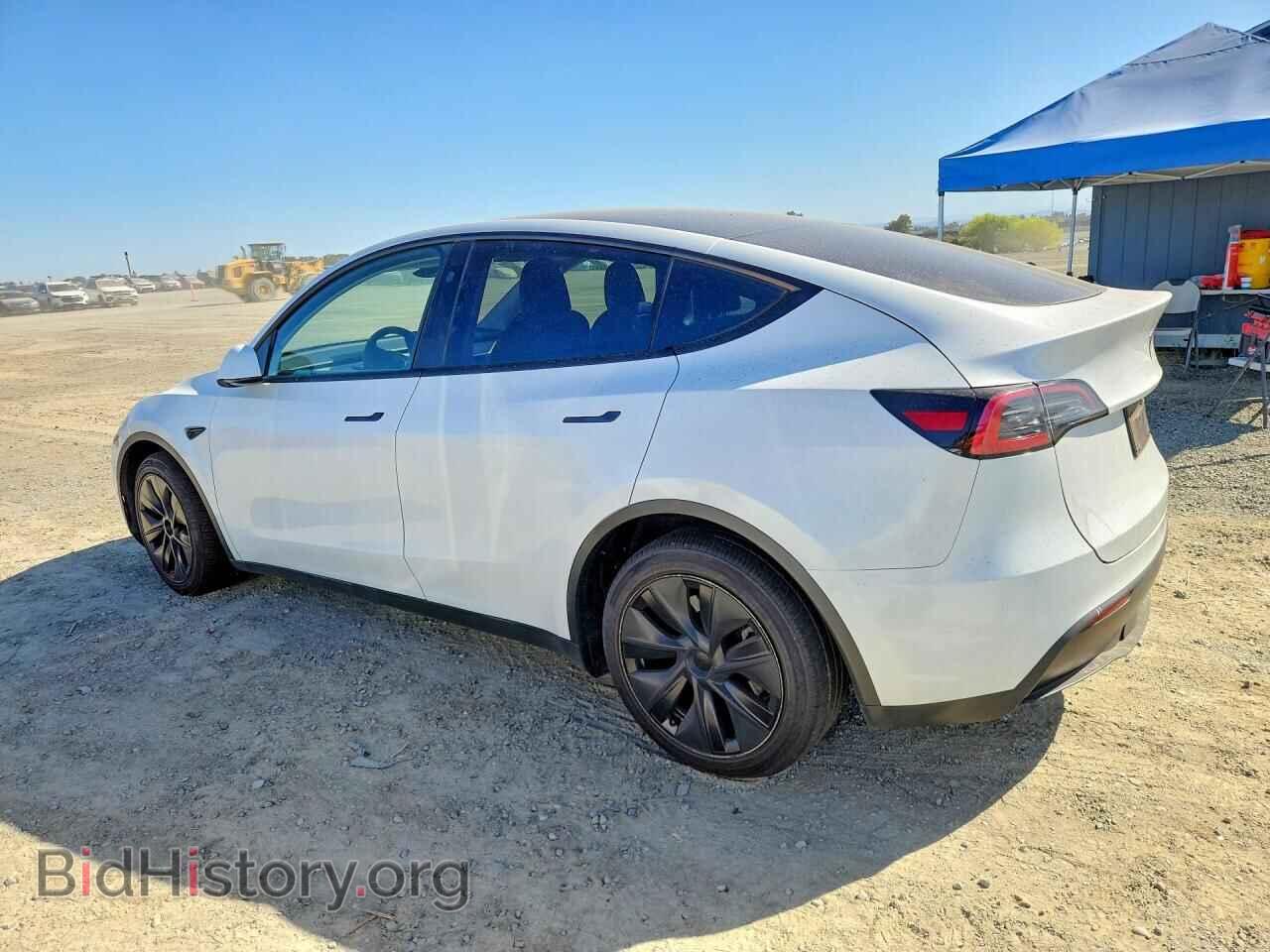 2025 TESLA MODEL Y - VIN: 7SAYGAEE0SF249043 - Photo 2