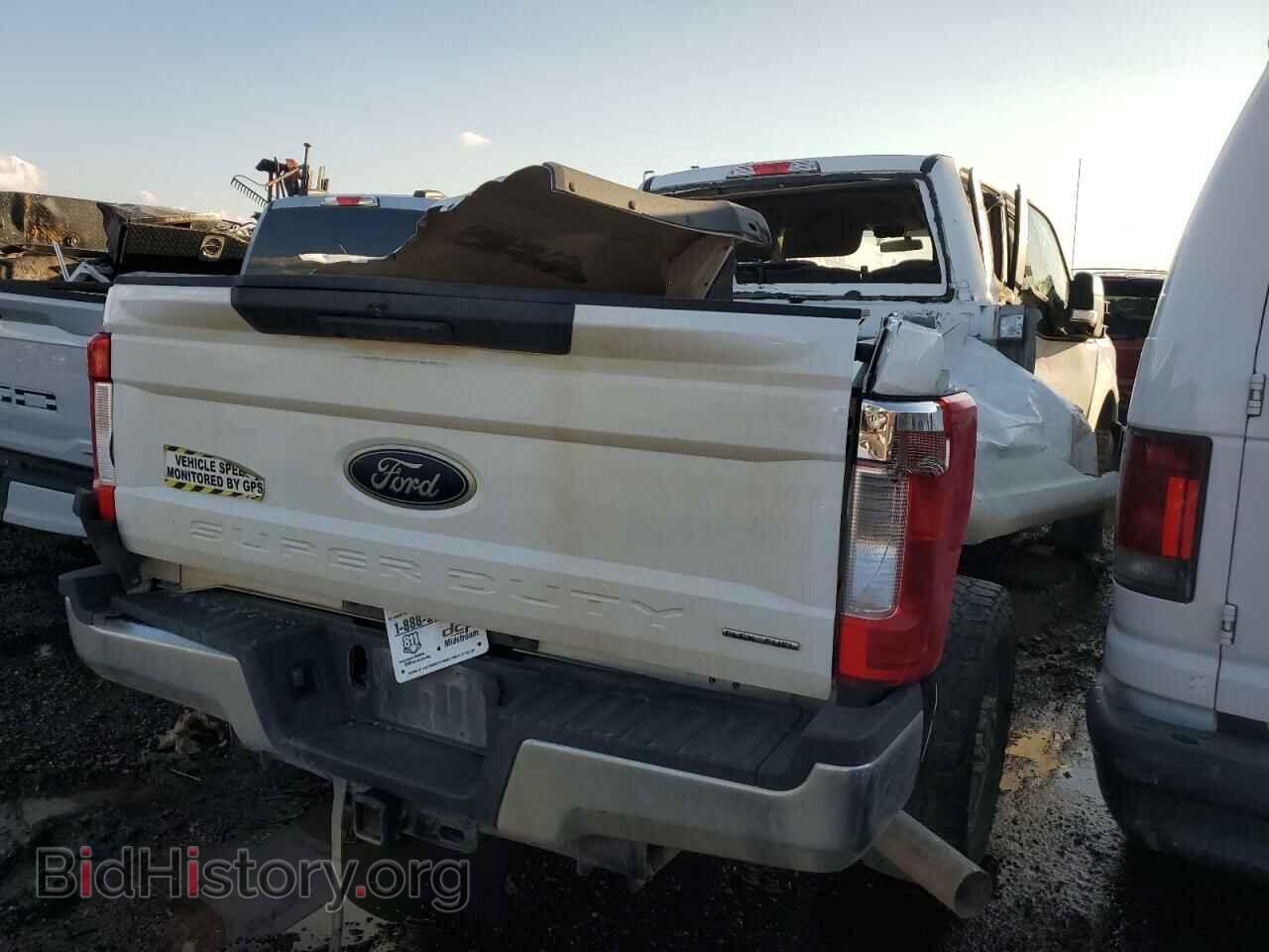 2018 FORD ALL Models - VIN: 1FT7X2B61JEB40022 - Фото 3