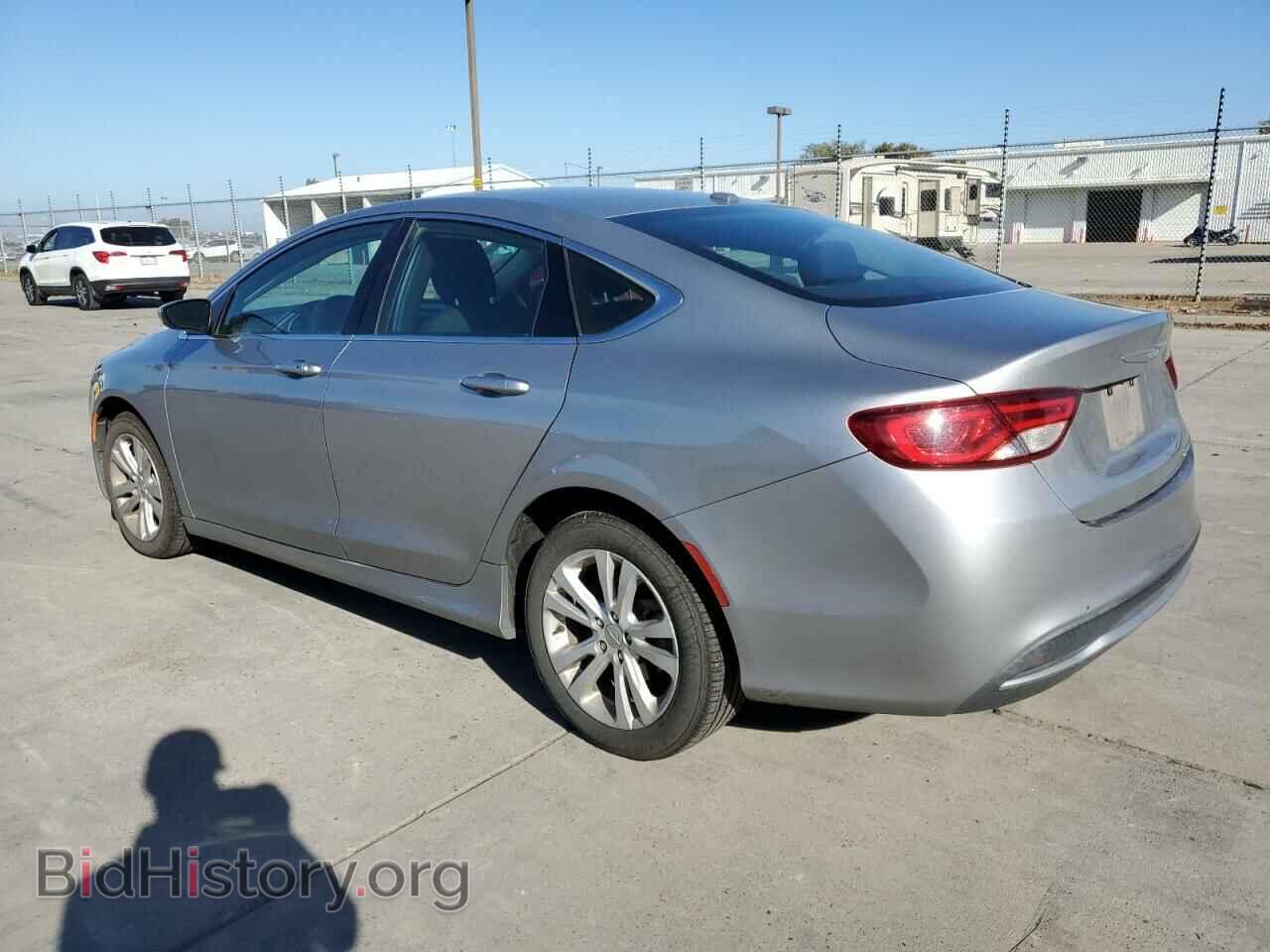 2016 CHRYSLER 200 - VIN: 1C3CCCAB9GN136702 - Фото 2