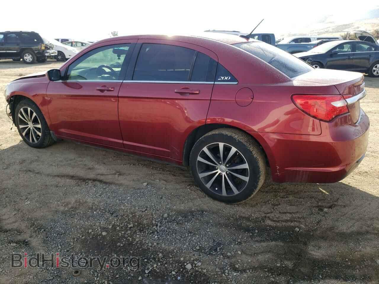 2013 CHRYSLER 200 - VIN: 1C3CCBCG4DN602440 - Фото 2