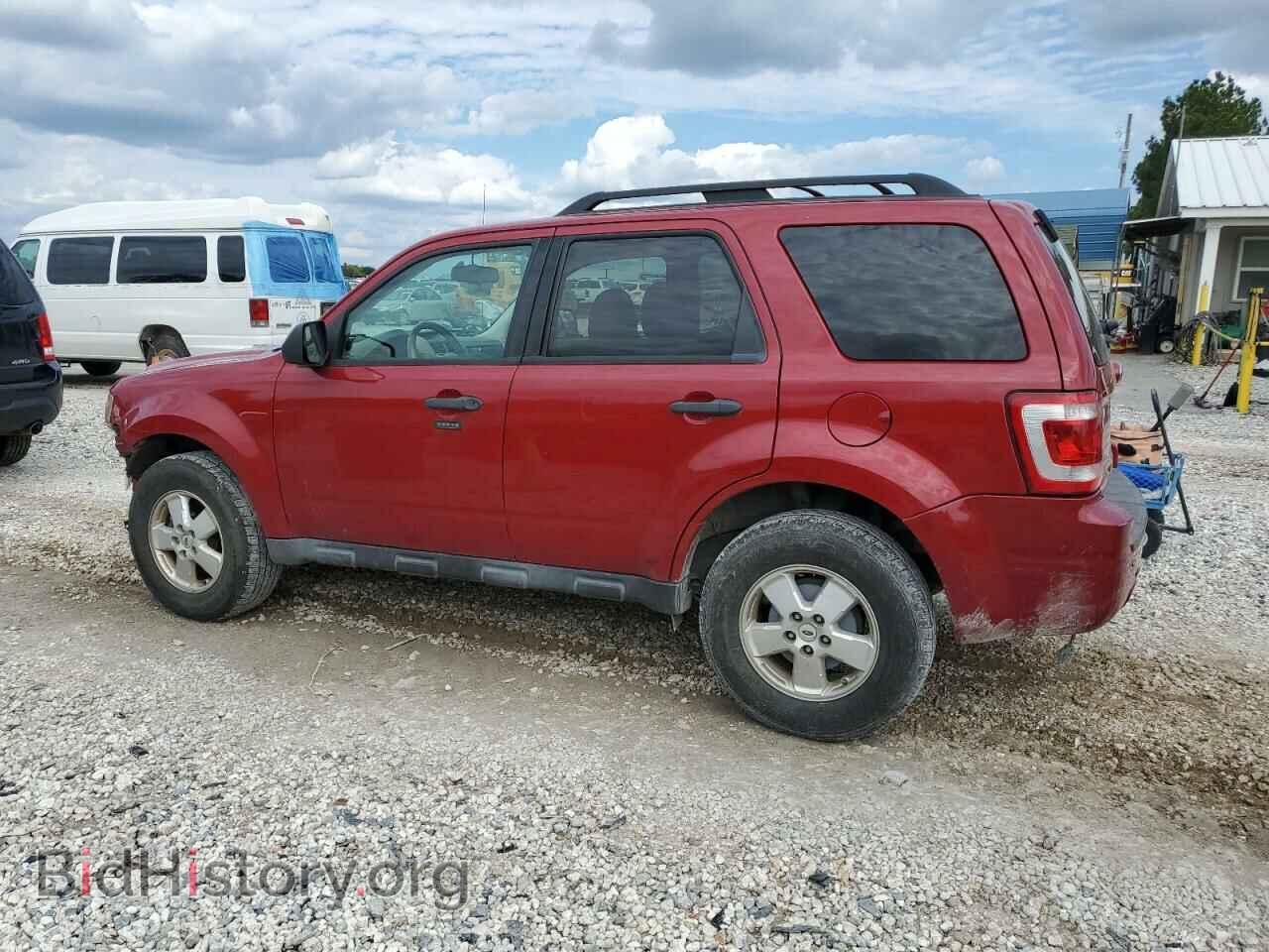 2011 FORD ESCAPE - VIN: 1FMCU0DG5BKB72441 - Фото 2