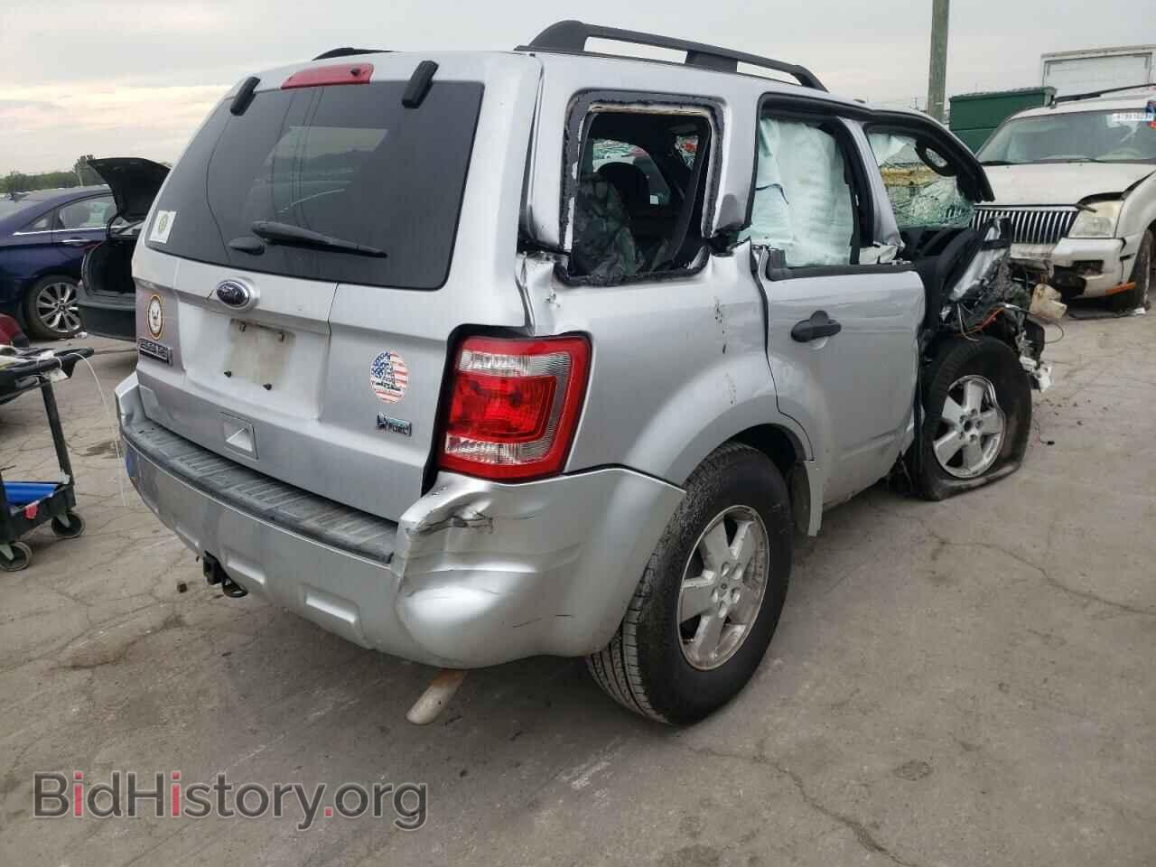 2011 FORD ESCAPE - VIN: 1FMCU9DG4BKC16904 - Фото 3