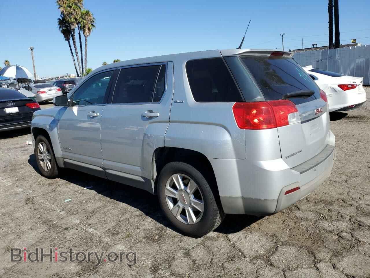 2010 GMC TERRAIN - VIN: 2CTALBEW2A6239101 - Photo 2