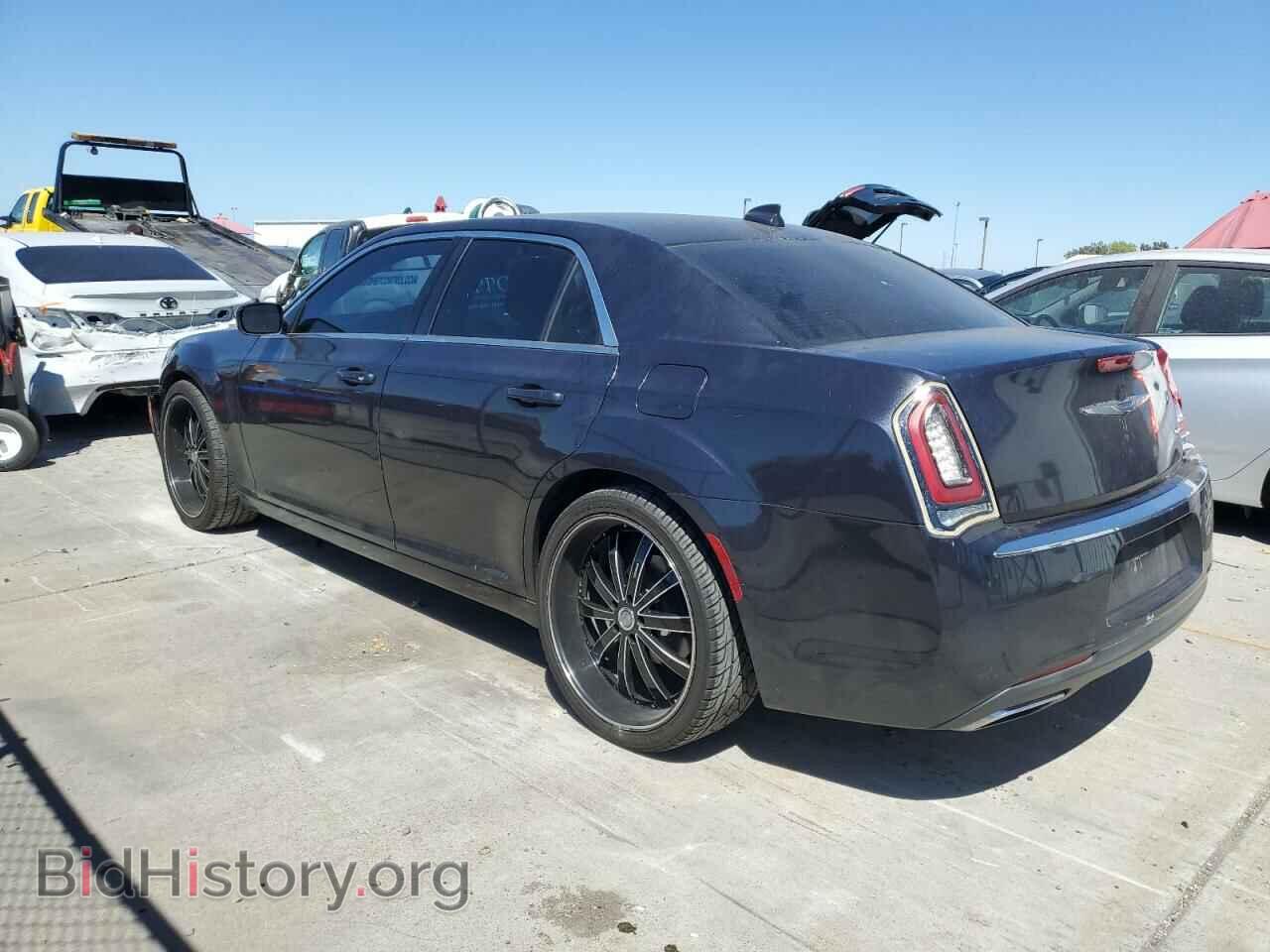 2016 CHRYSLER 300 - VIN: 2C3CCAAG1GH216553 - Фото 2