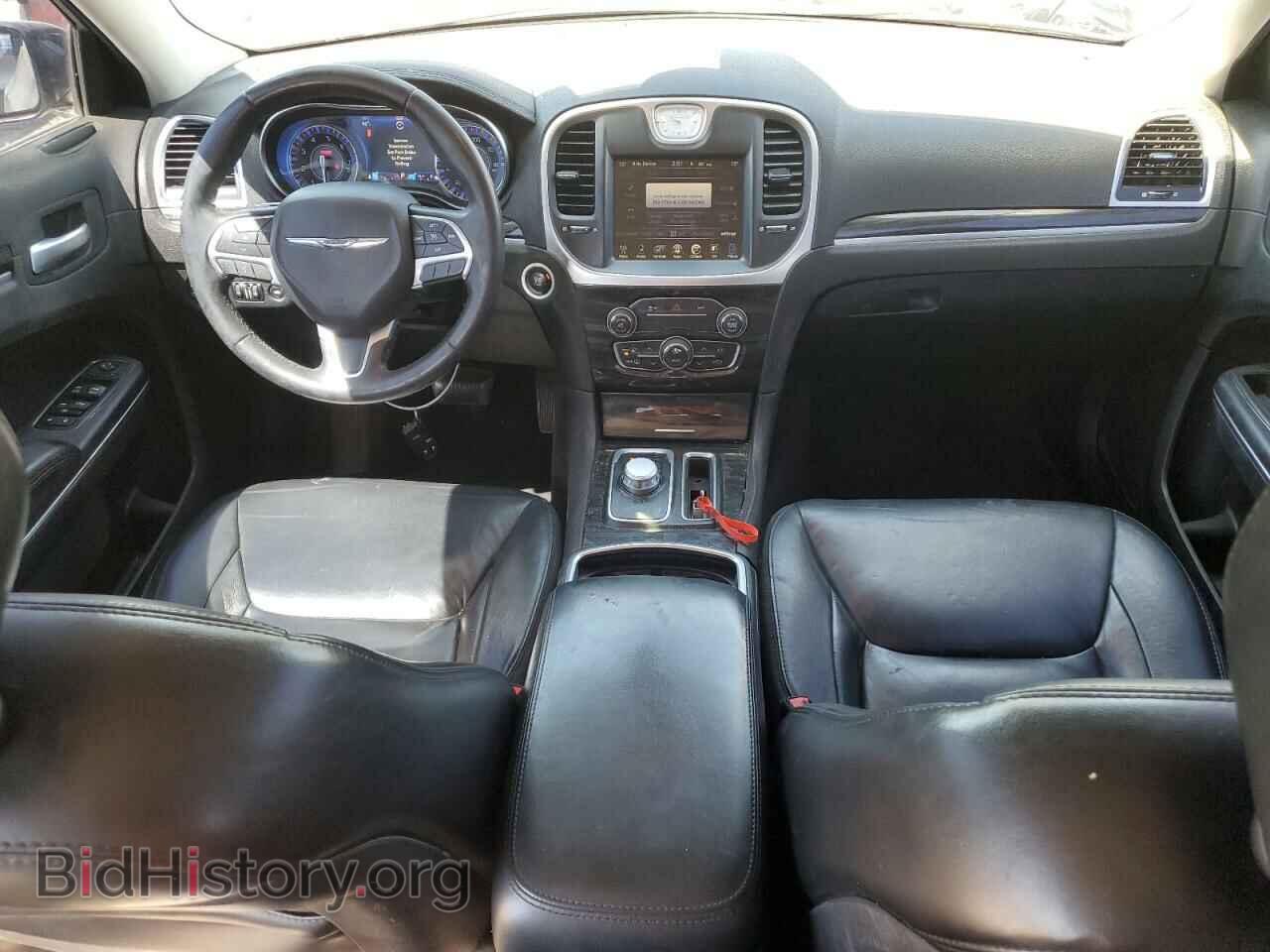 2016 CHRYSLER 300 - VIN: 2C3CCAAG1GH216553 - Фото 8