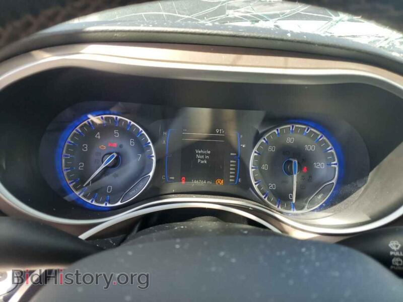 2018 Chrysler PACIFICA (VIN 2C4RC1BG1JR211214) — photo 9 of 13