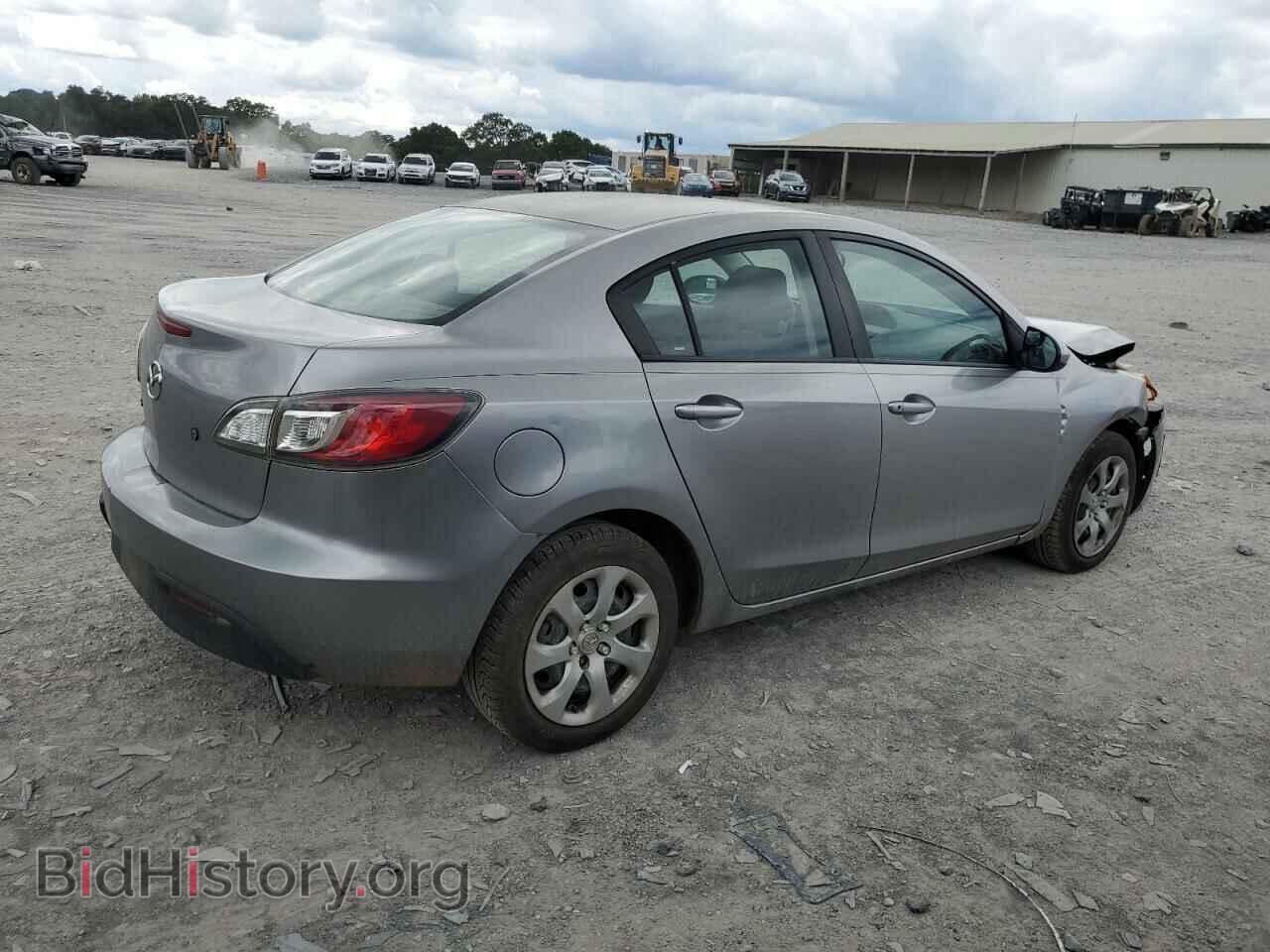 2011 MAZDA 3 - VIN: JM1BL1UF5B1404882 - Фото 3