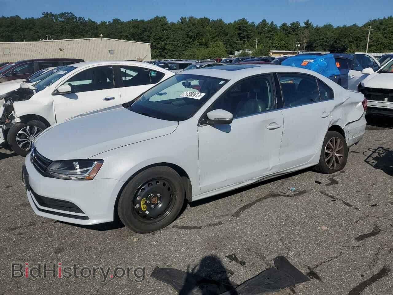 Фотография 3VWDB7AJ7HM393304 - VOLKSWAGEN JETTA 2017