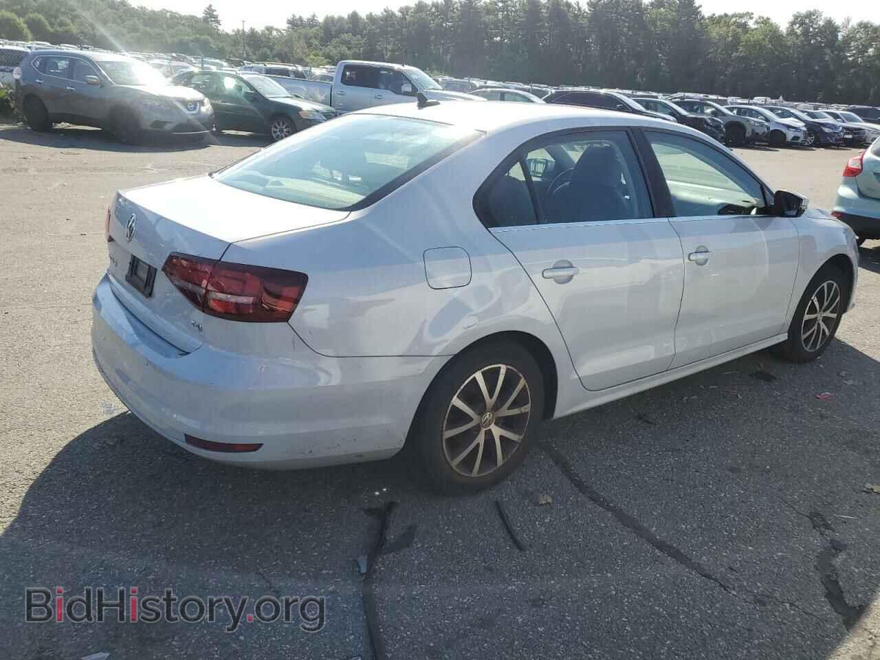 2017 VOLKSWAGEN JETTA - VIN: 3VWDB7AJ7HM393304 - Photo 3