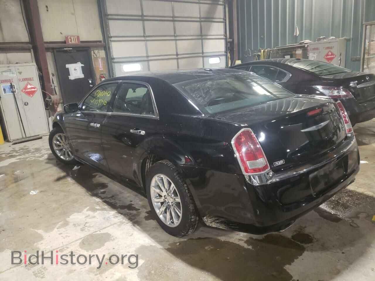2012 CHRYSLER 300 - VIN: 2C3CCACG0CH224375 - Фото 2