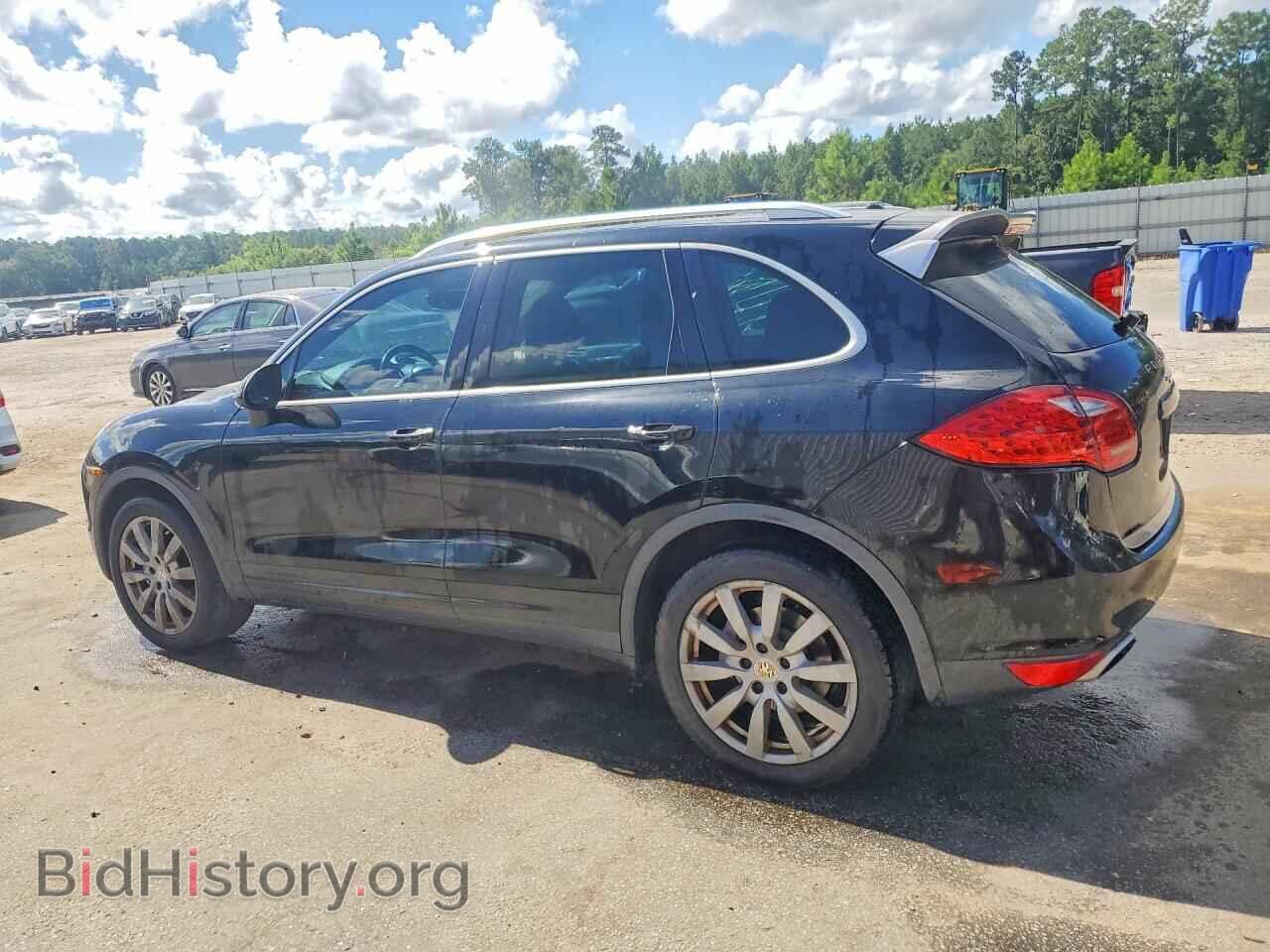 2014 PORSCHE CAYENNE - VIN: WP1AA2A25ELA96029 - Photo 2