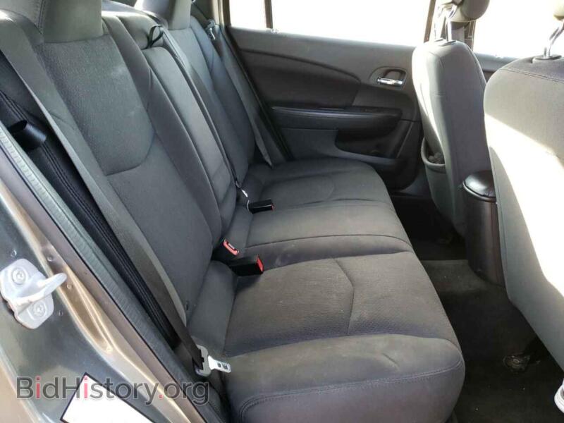 2013 Chrysler 200 (VIN 1C3CCBAB2DN636061) — фото 6 из 10