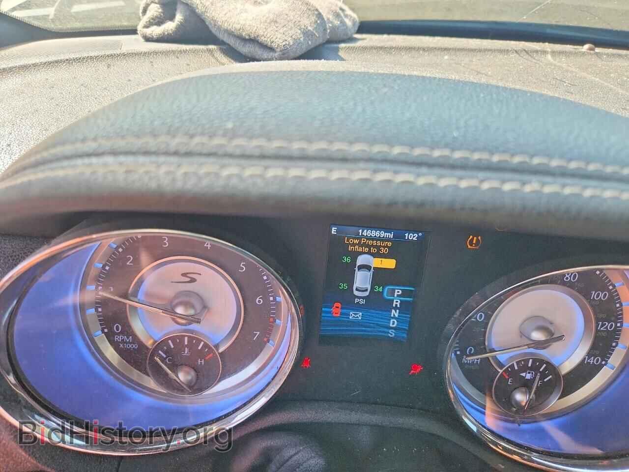 2014 CHRYSLER 300 - VIN: 2C3CCAGG6EH311954 - Фото 9