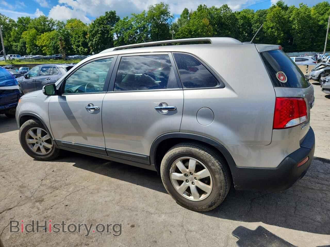 2012 KIA SORENTO - VIN: 5XYKT3A63CG303213 - Фото 2