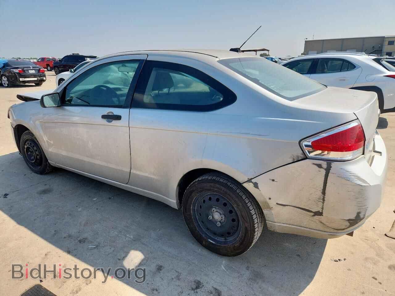 2008 FORD FOCUS - VIN: 1FAHP32N48W132802 - Фото 2