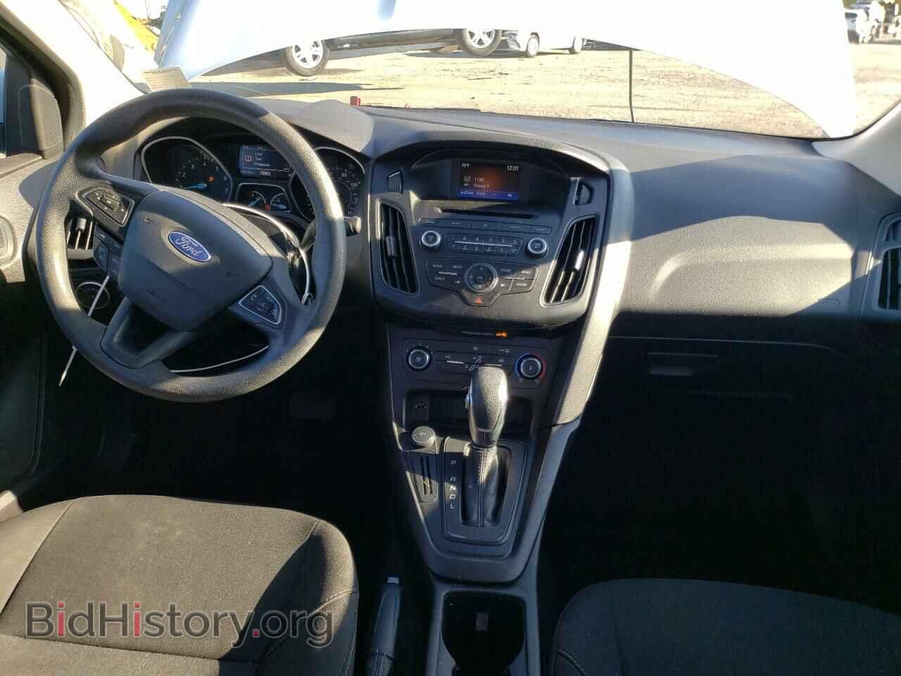 2017 FORD FOCUS - VIN: 1FADP3F22HL278972 - Photo 8