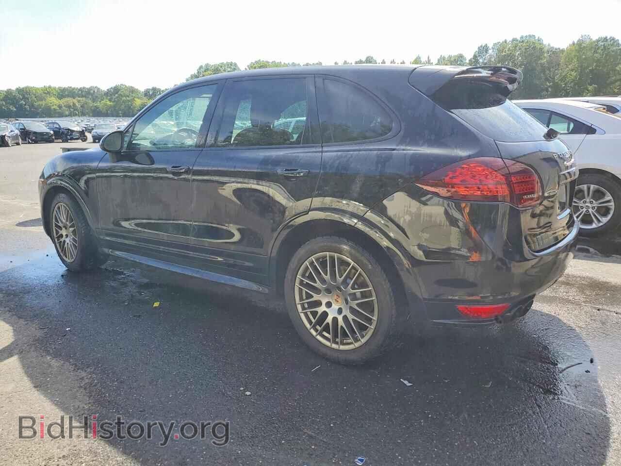 2013 PORSCHE CAYENNE - VIN: WP1AD2A22DLA79243 - Photo 2