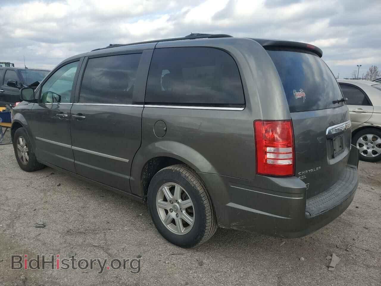 2010 CHRYSLER MINIVAN - VIN: 2A4RR8DX7AR394973 - Фото 2