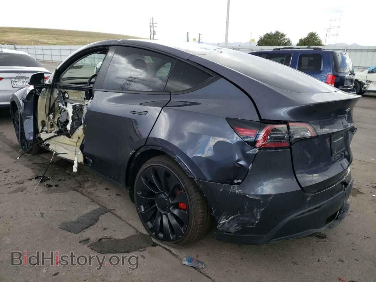 2023 TESLA MODEL Y - VIN: 7SAYGDEFXPF601028 - Фото 2