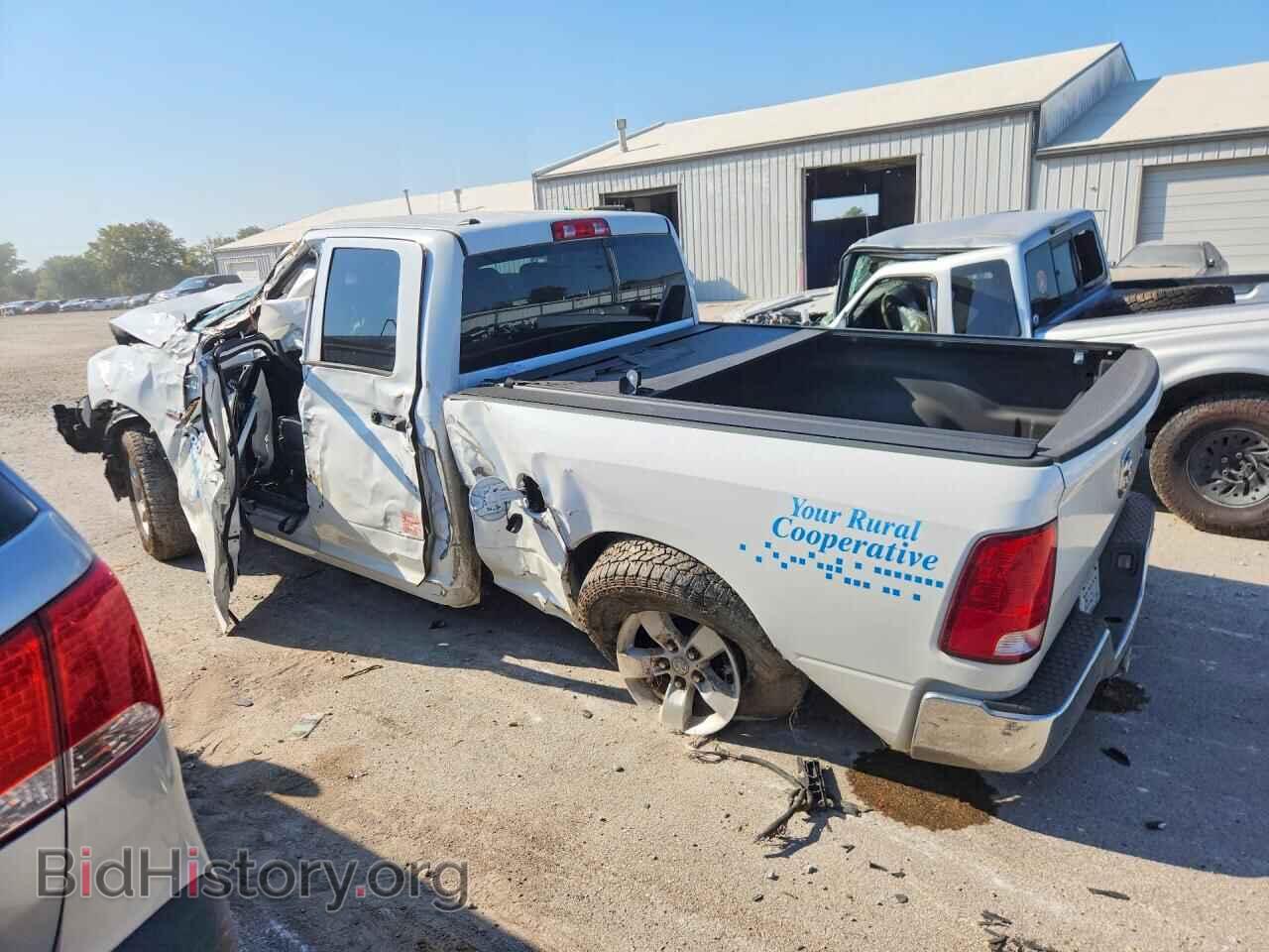 2017 RAM 1500 - VIN: 1C6RR7FT2HS768447 - Photo 2