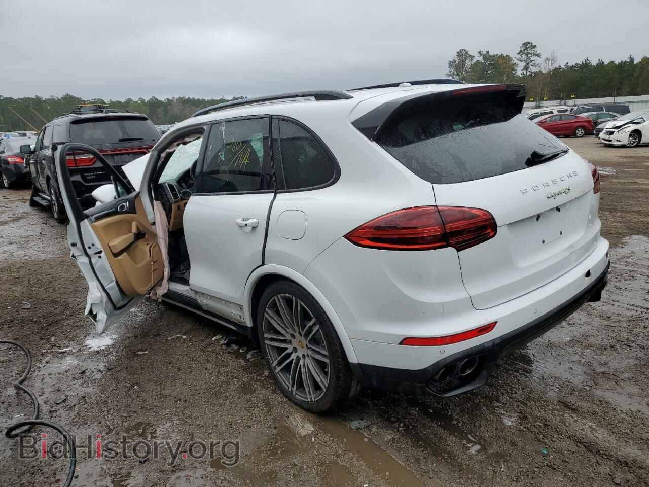 2017 PORSCHE CAYENNE - VIN: WP1AE2A22HLA74191 - Фото 2