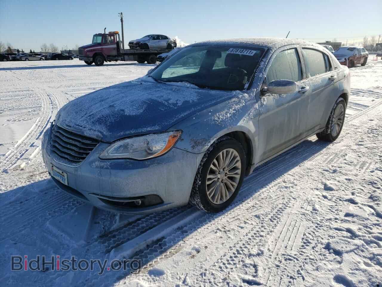 2013 CHRYSLER 200 - VIN: 1C3CCBCG7DN701026 - Фото 2