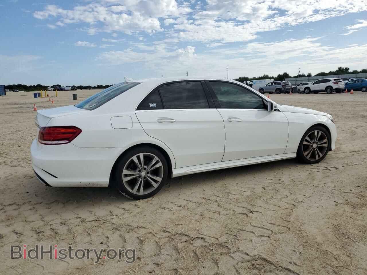 2014 MERCEDES-BENZ E-CLASS - VIN: WDDHF5KB3EA977833 - Фото 3