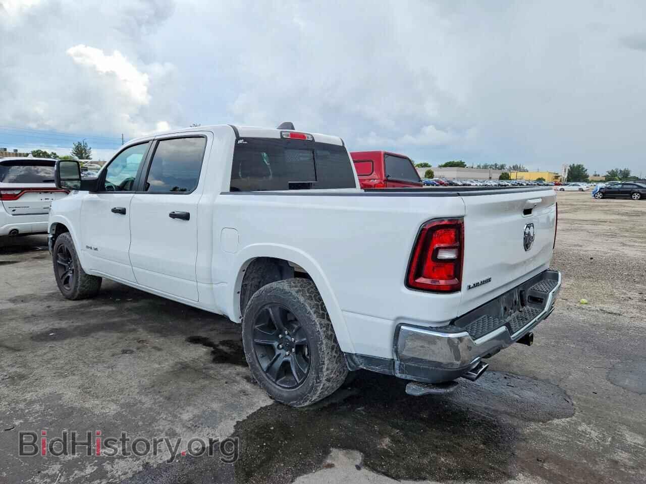 2025 RAM 1500 - VIN: 1C6SRFMP7SN563262 - Фото 2