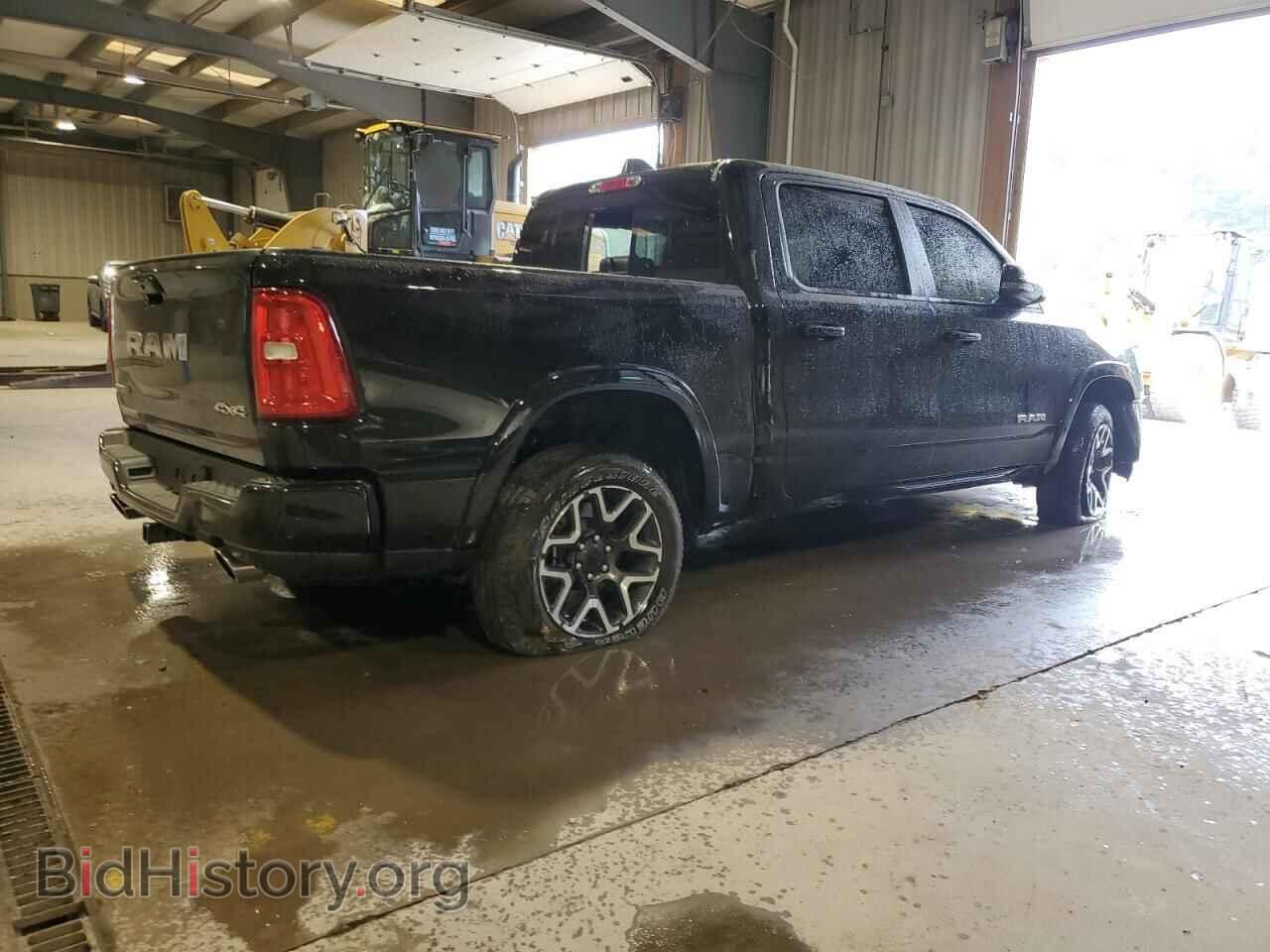 2025 RAM 1500 - VIN: 1C6SRFJP7SN749033 - Фото 3