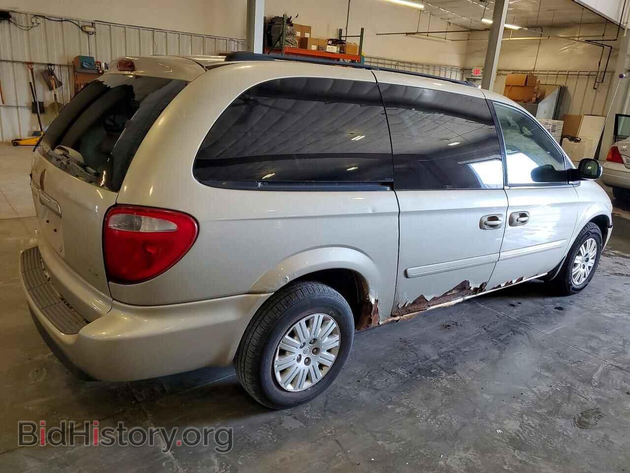 2005 CHRYSLER MINIVAN - VIN: 2C4GP44R15R558530 - Фото 3