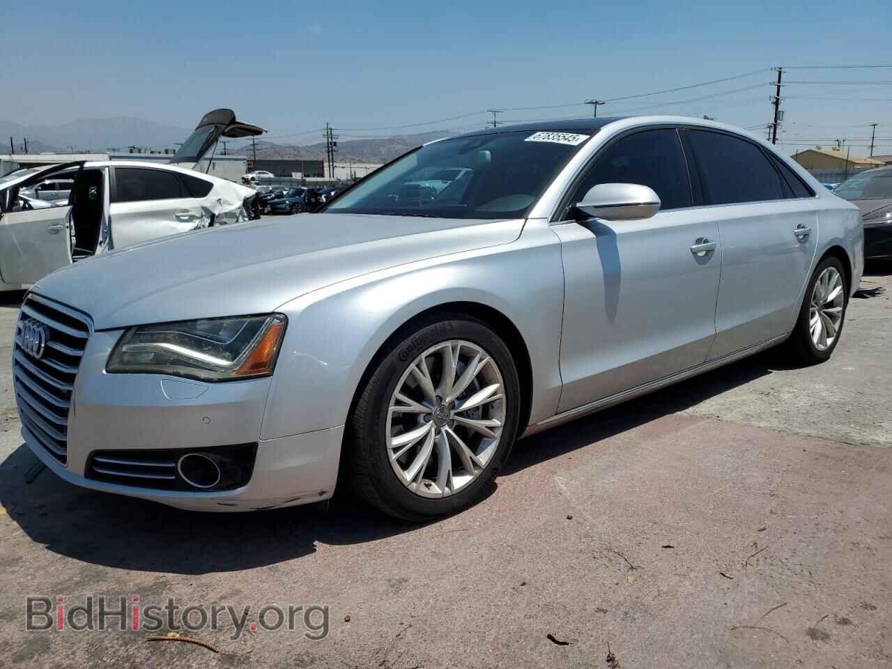 Photo WAURVAFD7BN015266 - AUDI A8 2011