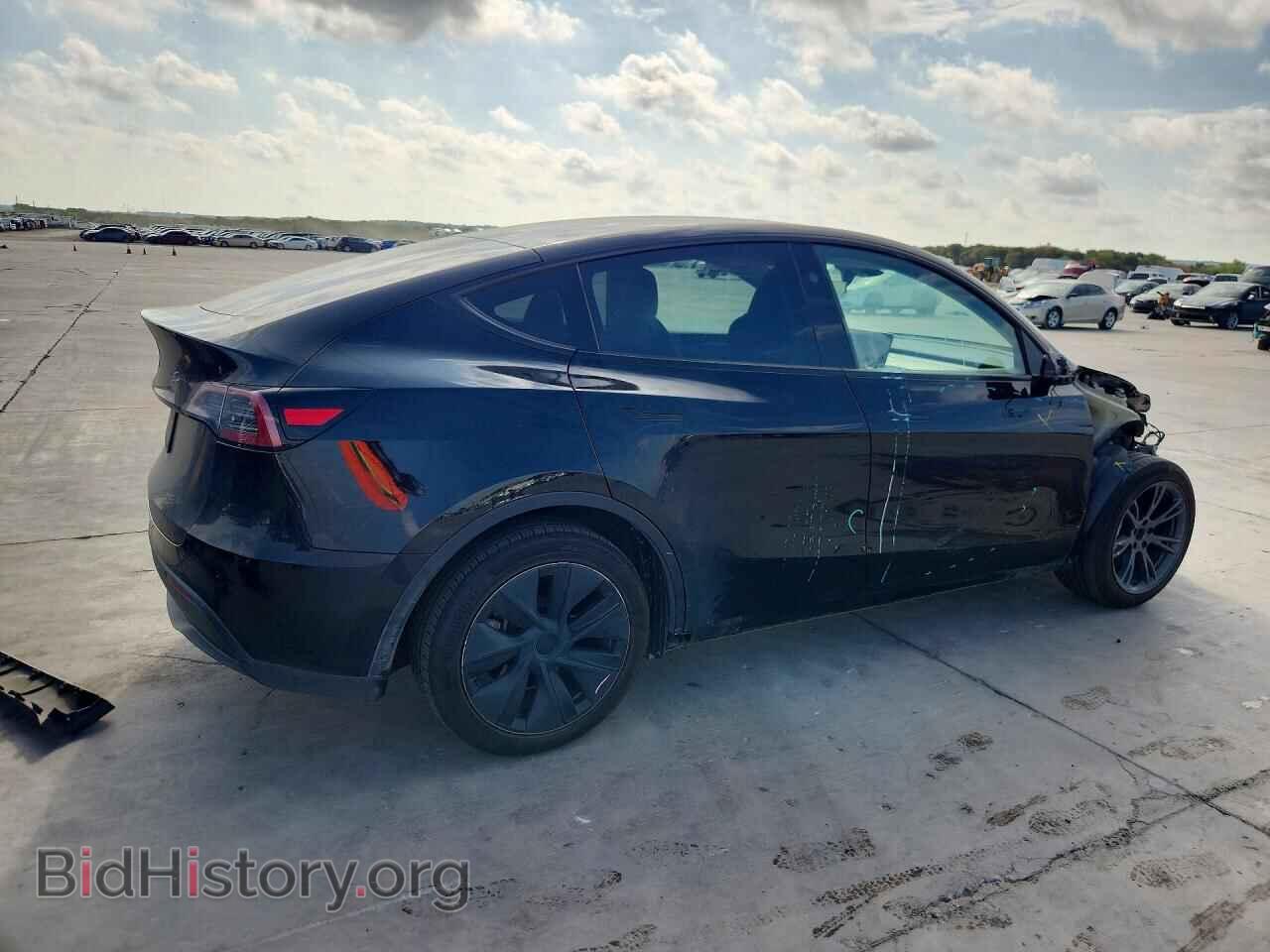 2025 TESLA MODEL Y - VIN: 7SAYGDEDXSA341380 - Photo 3