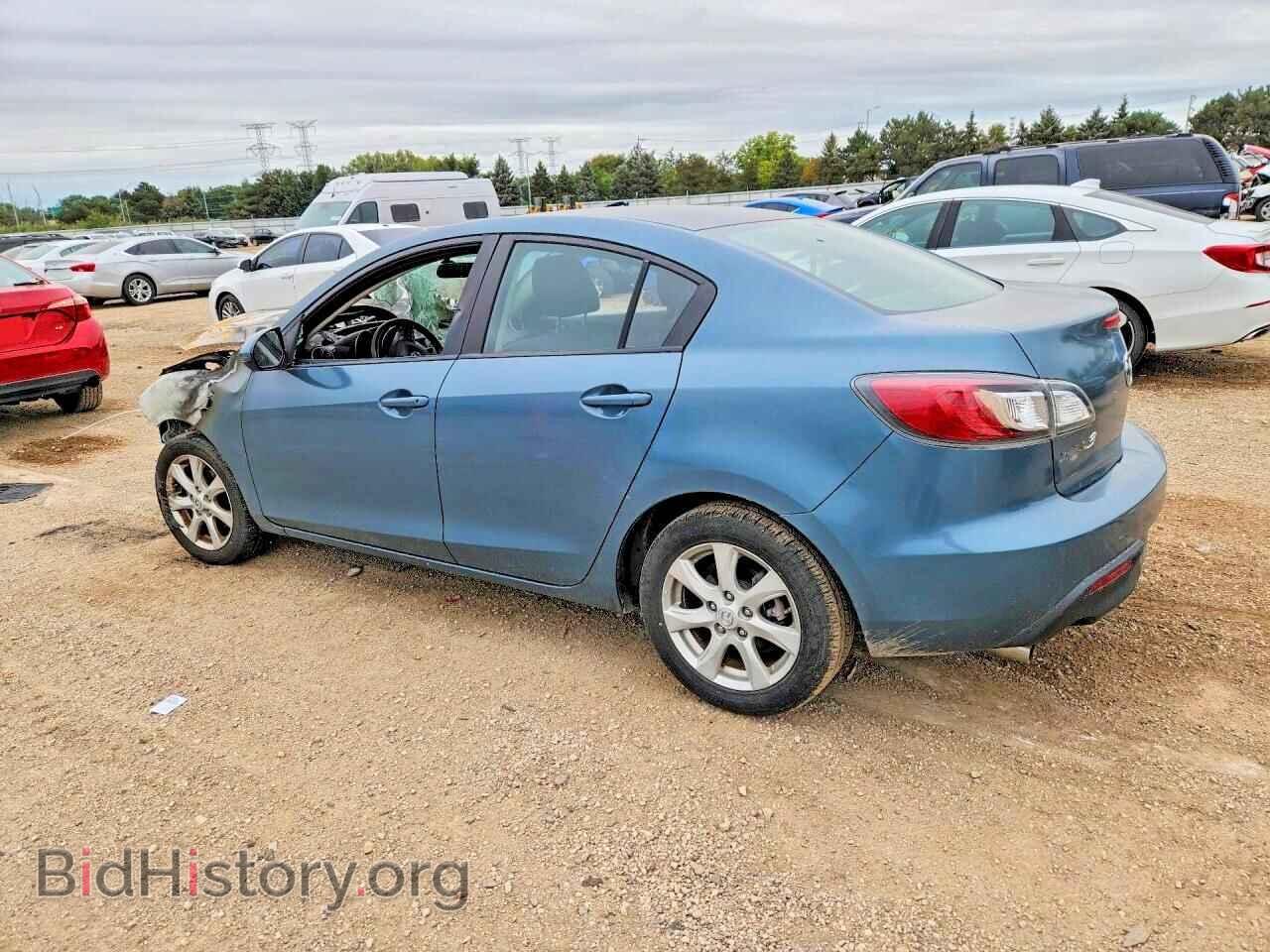 2011 MAZDA 3 - VIN: JM1BL1VF9B1375949 - Фото 2