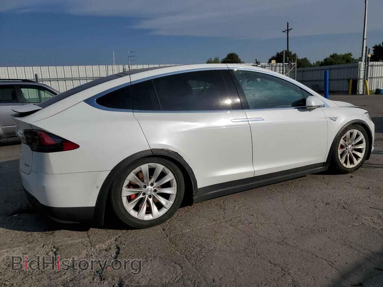 2016 TESLA MODEL X - VIN: 5YJXCBE40GF000556 - Фото 3