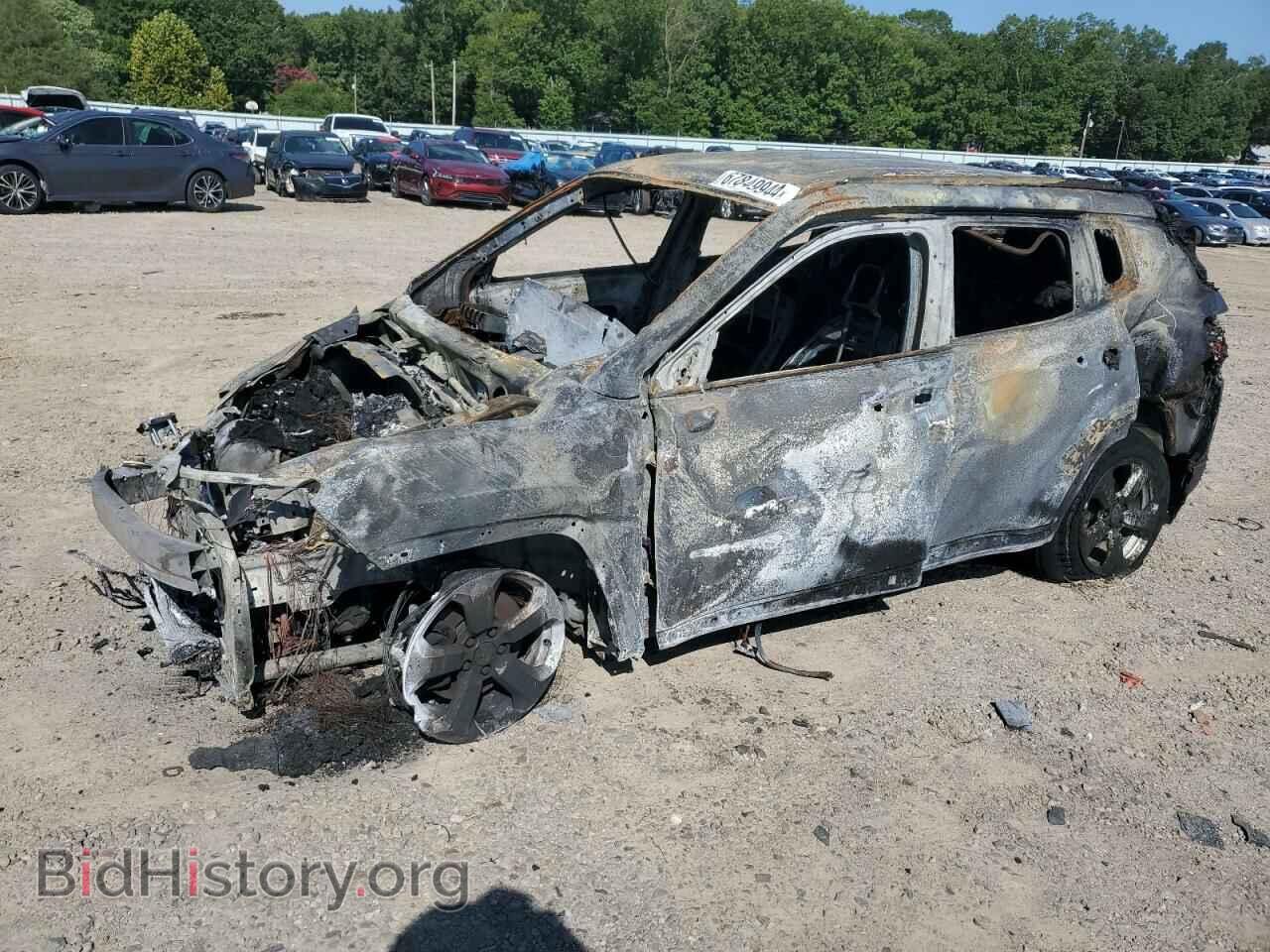 Photo 3C4NJCBB3JT486827 - JEEP COMPASS 2018