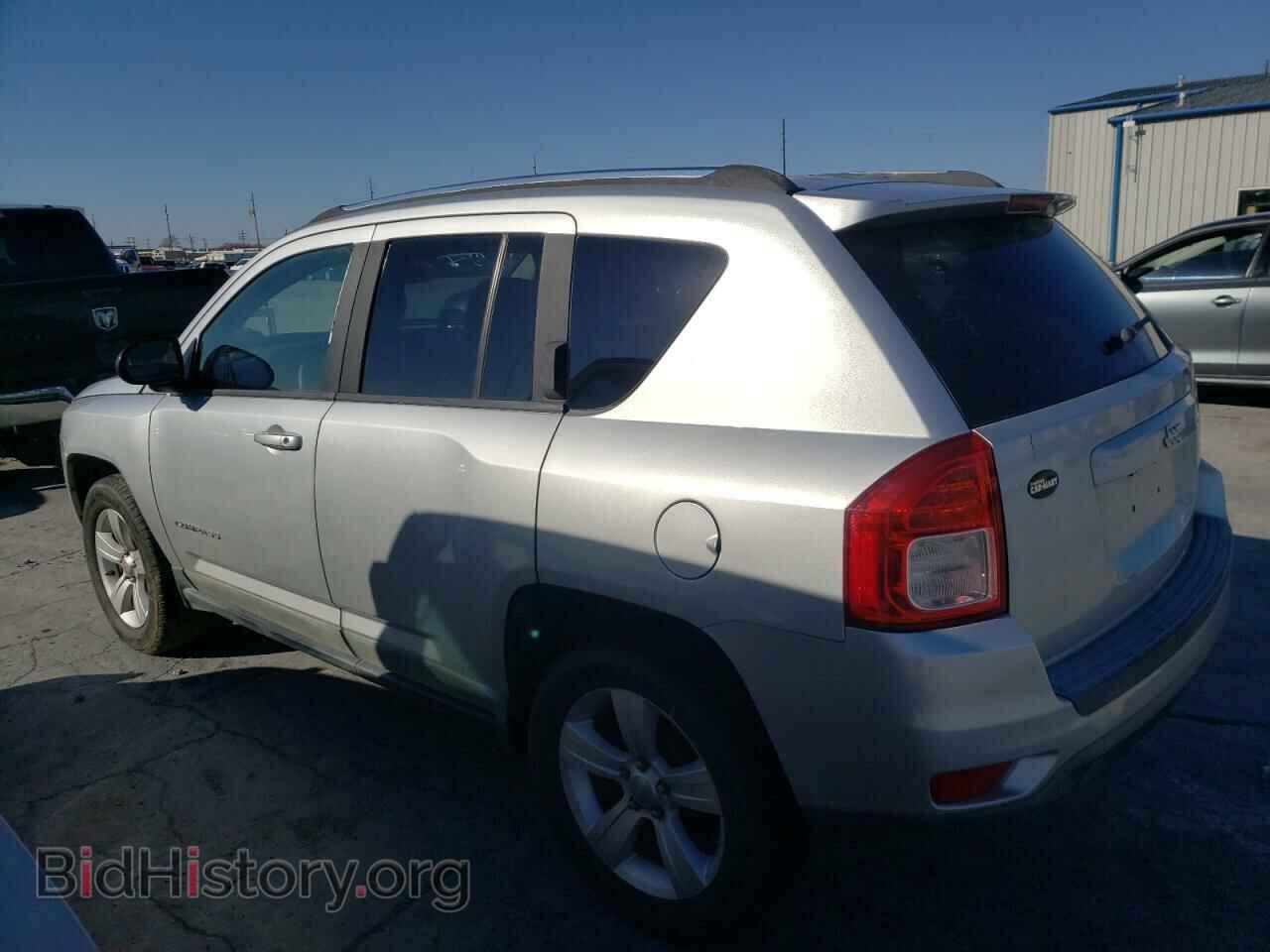 2011 JEEP COMPASS - VIN: 1J4NT1FA6BD240971 - Photo 2