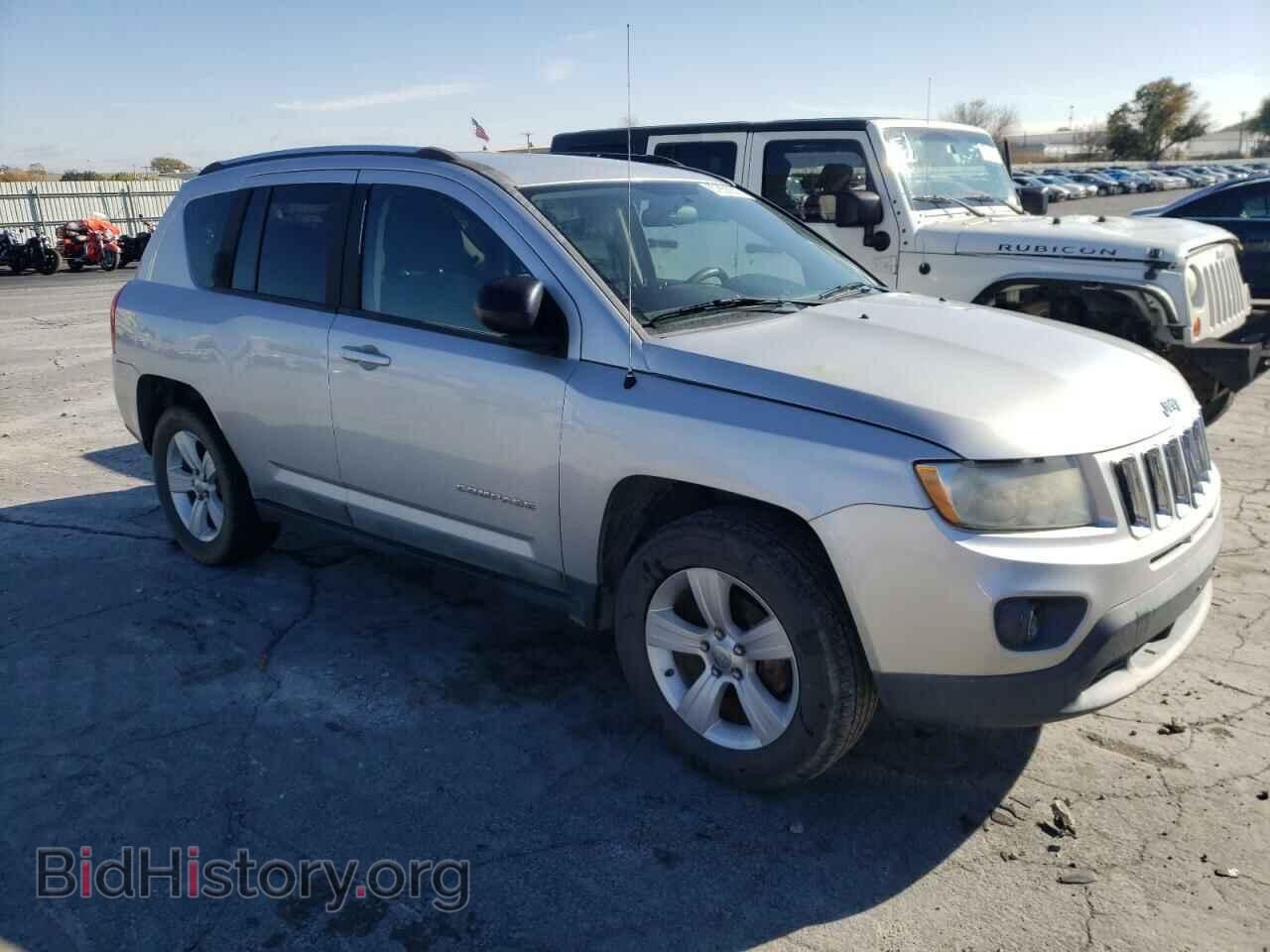 2011 JEEP COMPASS - VIN: 1J4NT1FA6BD240971 - Photo 4